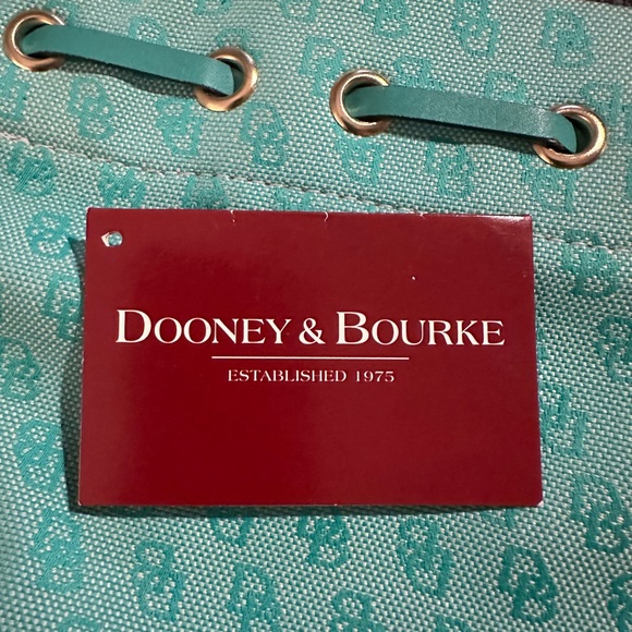 Dooney & Bourke shoulder bag.  Used just twice! Mix of textils and leather. - Picture 4 of 5